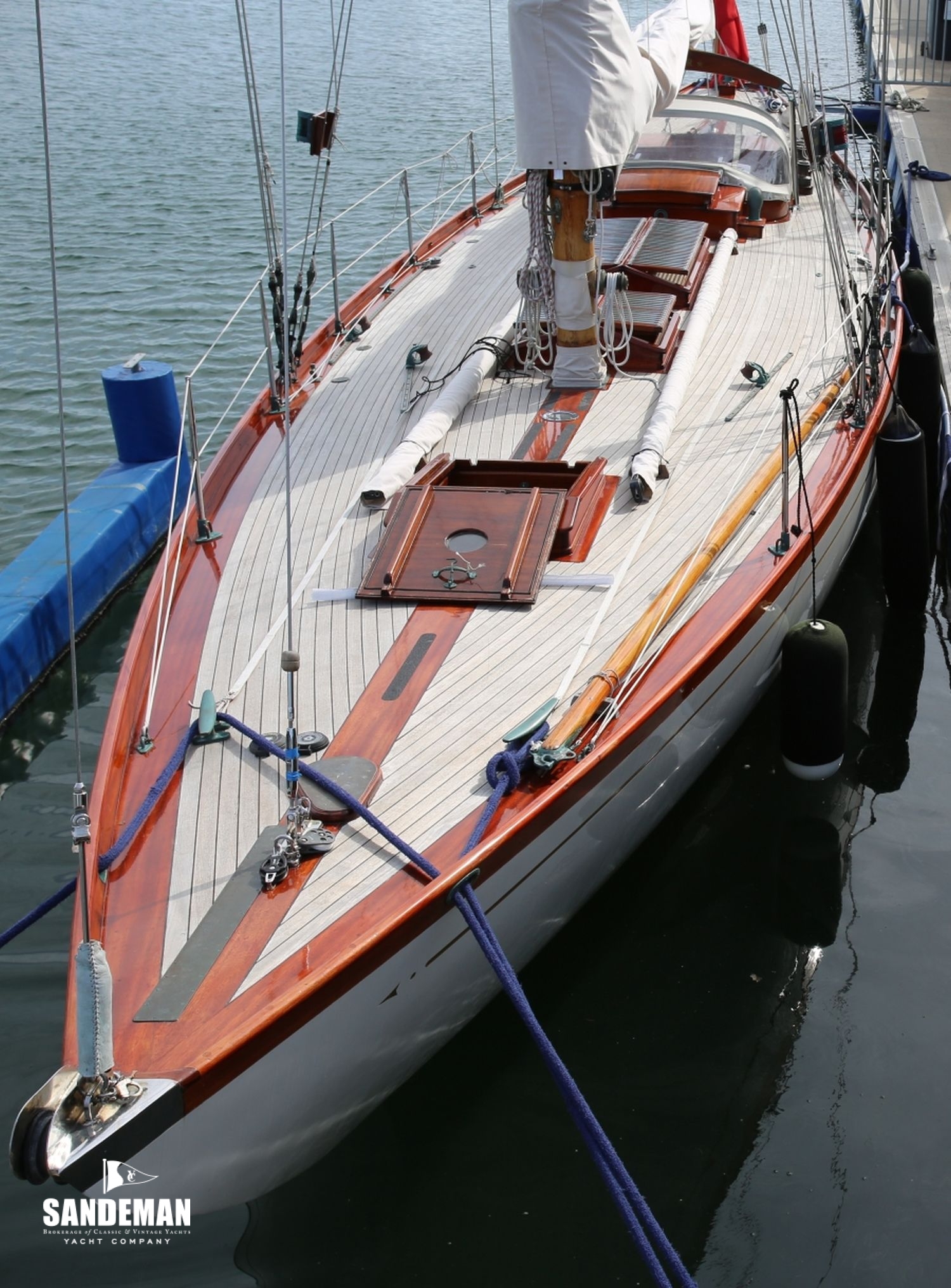 bojar sailboat