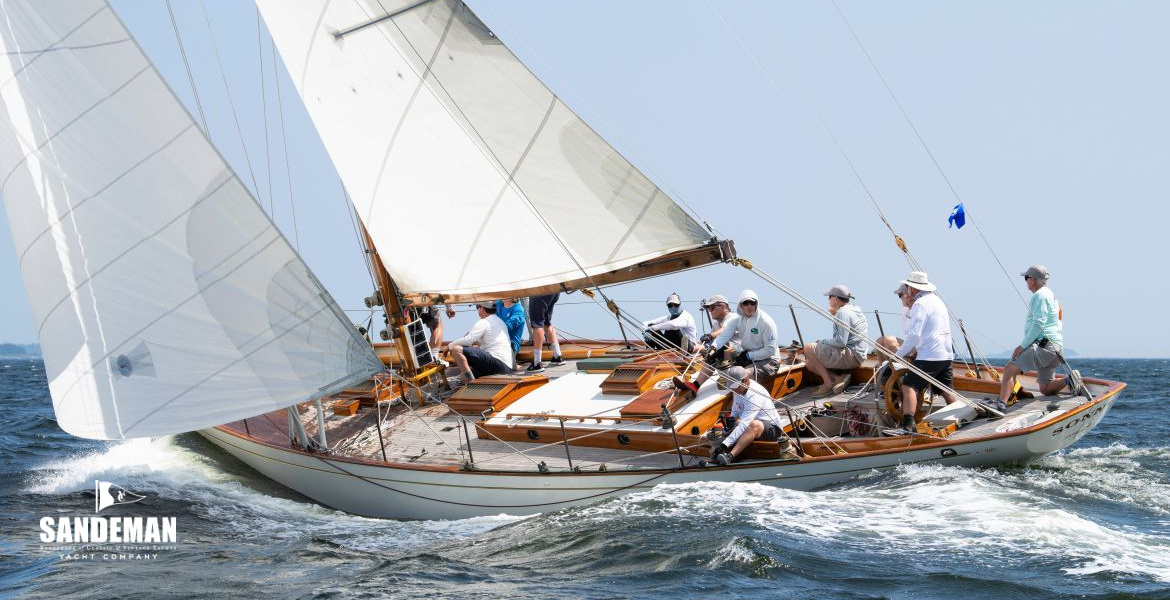 yacht